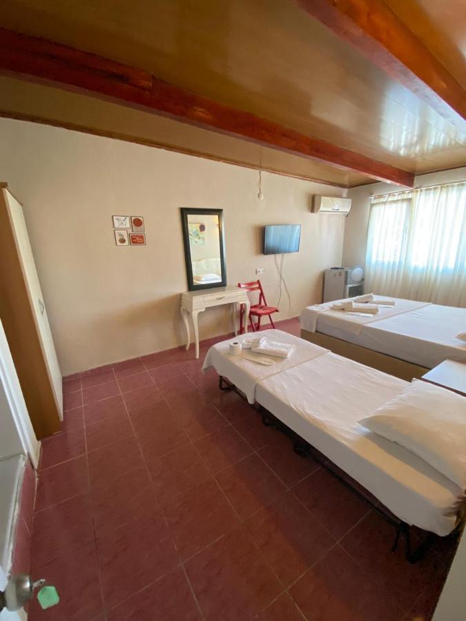 Nese Hotel Çeşme Exteriör bild